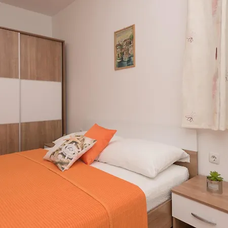 Apartment Sol Makarska