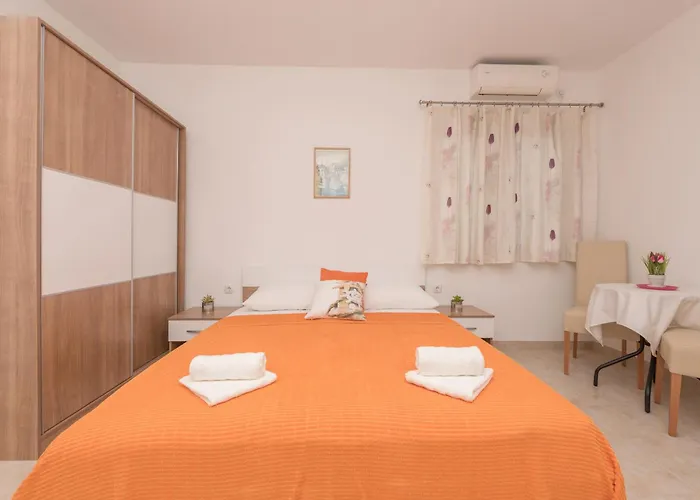 Apartment Sol Makarska